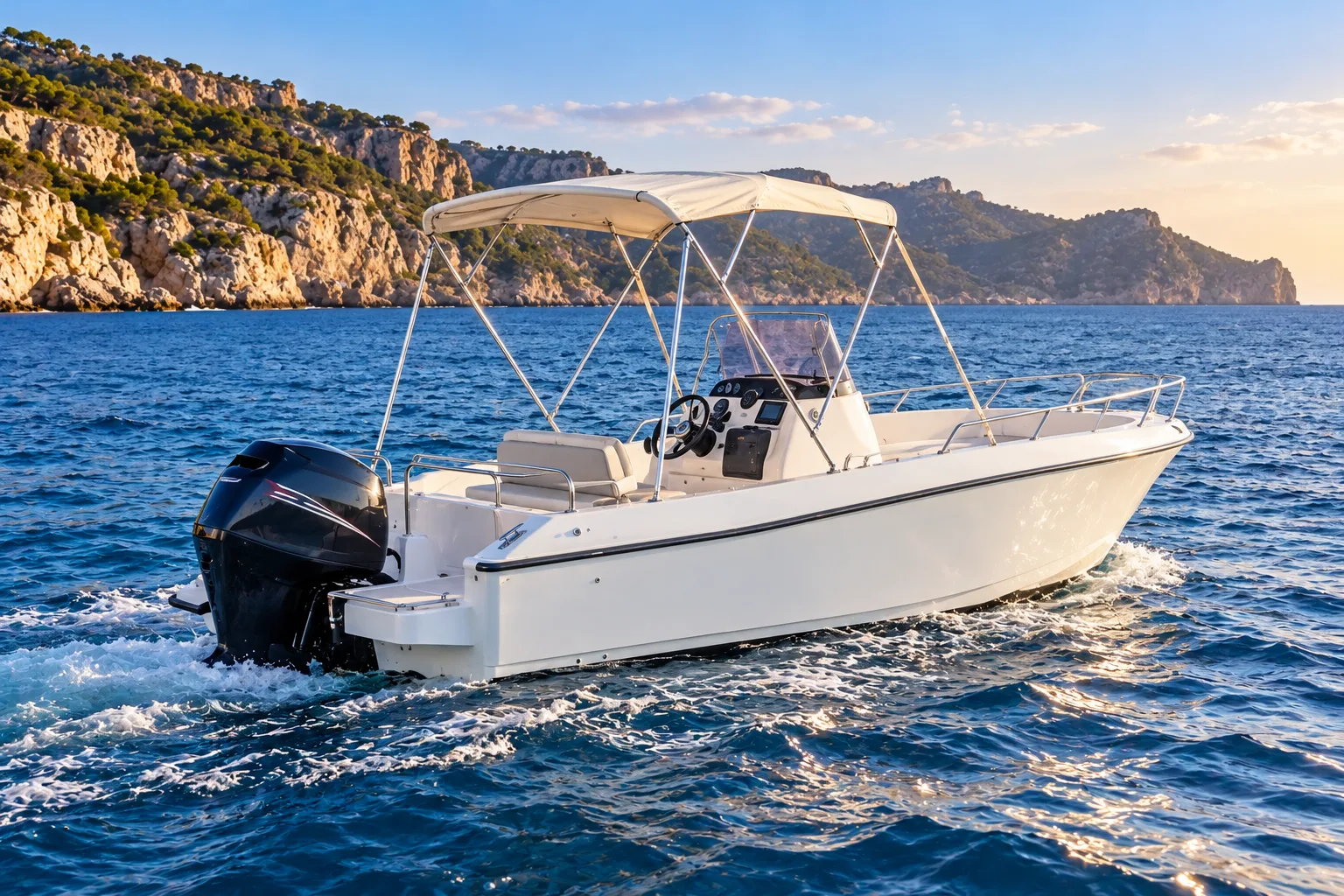 Kompaktes Motorboot · Port d’Andratx